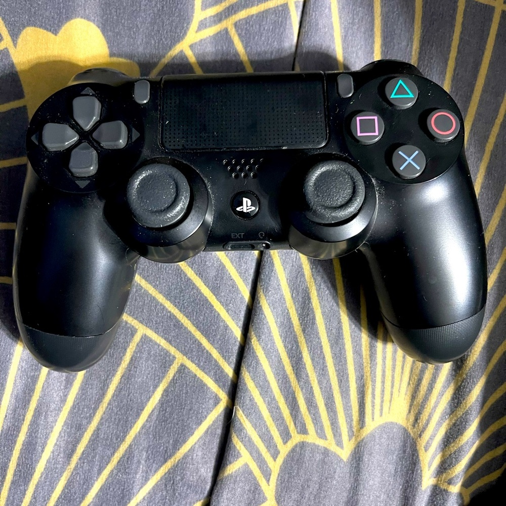 Black ps4 controller 🖤